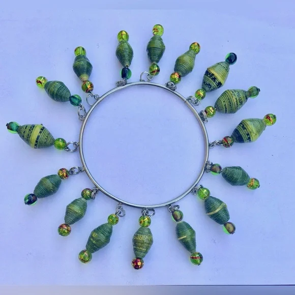 World Tribe Green Dangling Bead Bracelet - Picture 1 of 4